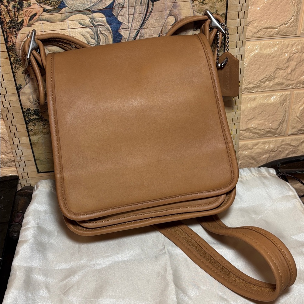 Coach Legacy Studio Flap Bag Vintage Camel Tan Leather Messenger 9145 Adj Strap